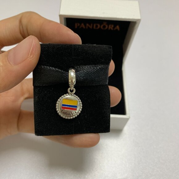Pandora Jewelry | Pandora Colombia Flag Exclusive Charm - Picture 1 of 4